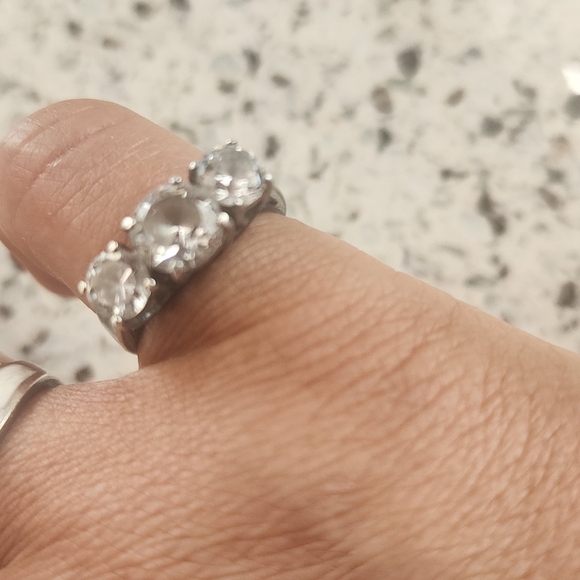 Elegant Silver 925 Women's Ring - Picture 5 of 9